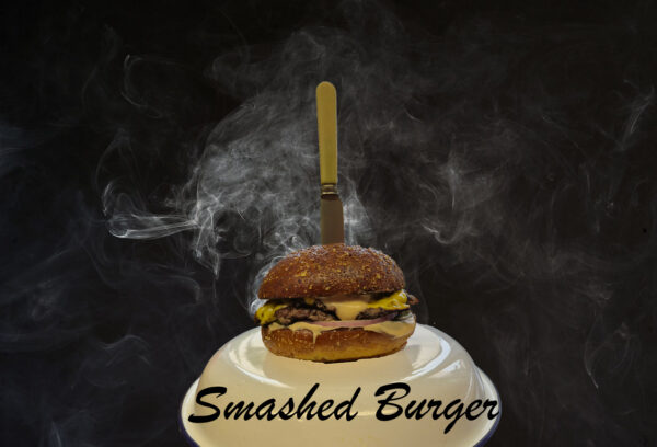 Smash burger Smash burger tálalva